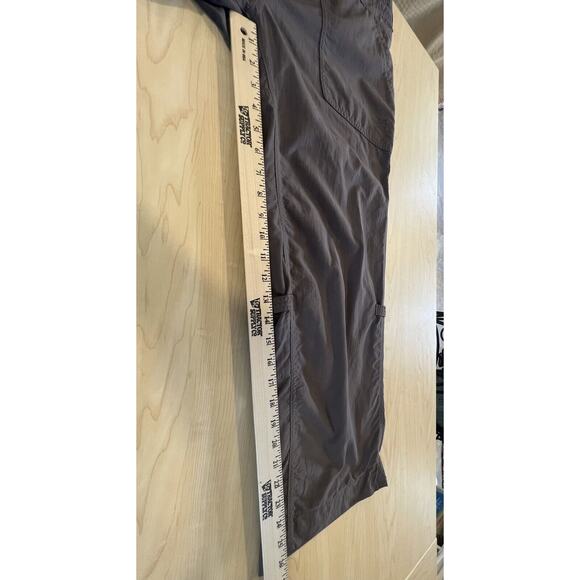 North Face Zip Off Pants Short Court Cargo Women Size 10 Gray Pants - Picture 10 of 11